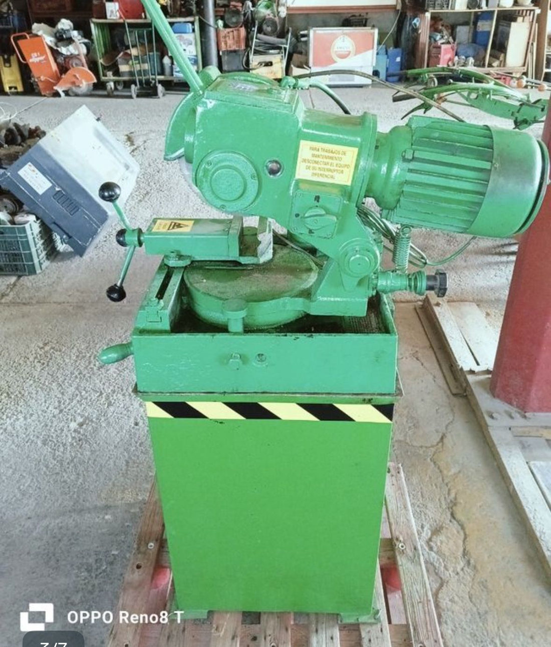 Sierra Tronzadora Industrial para Metal con Sistema de Taladrina