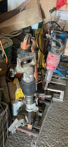 Lote de martillos neumáticos profesionales Atlas Copco para demolición