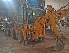 Mini retrocargadora JCB 1CX Walkia con cazos y circuito hidráulico auxiliar