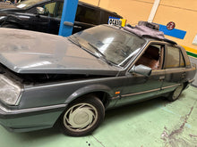 Renault 25 V6 Baccara clásico años 90
