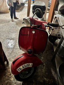Vespa GT 160 Clásica Roja – 161 cc – Años 70 – Colección o Uso Recreativo