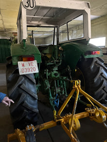 Tractor John Deere 2135 con cabina