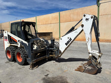 Minicargadora Bobcat 753 2003 con retroexcavadora y cucharas - imagen 3