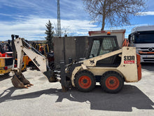 Minicargadora Bobcat 753 2003 con retroexcavadora y cucharas - imagen 4