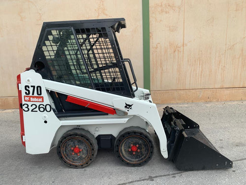 Minicargadora compacta Bobcat S70 2016 con ruedas macizas