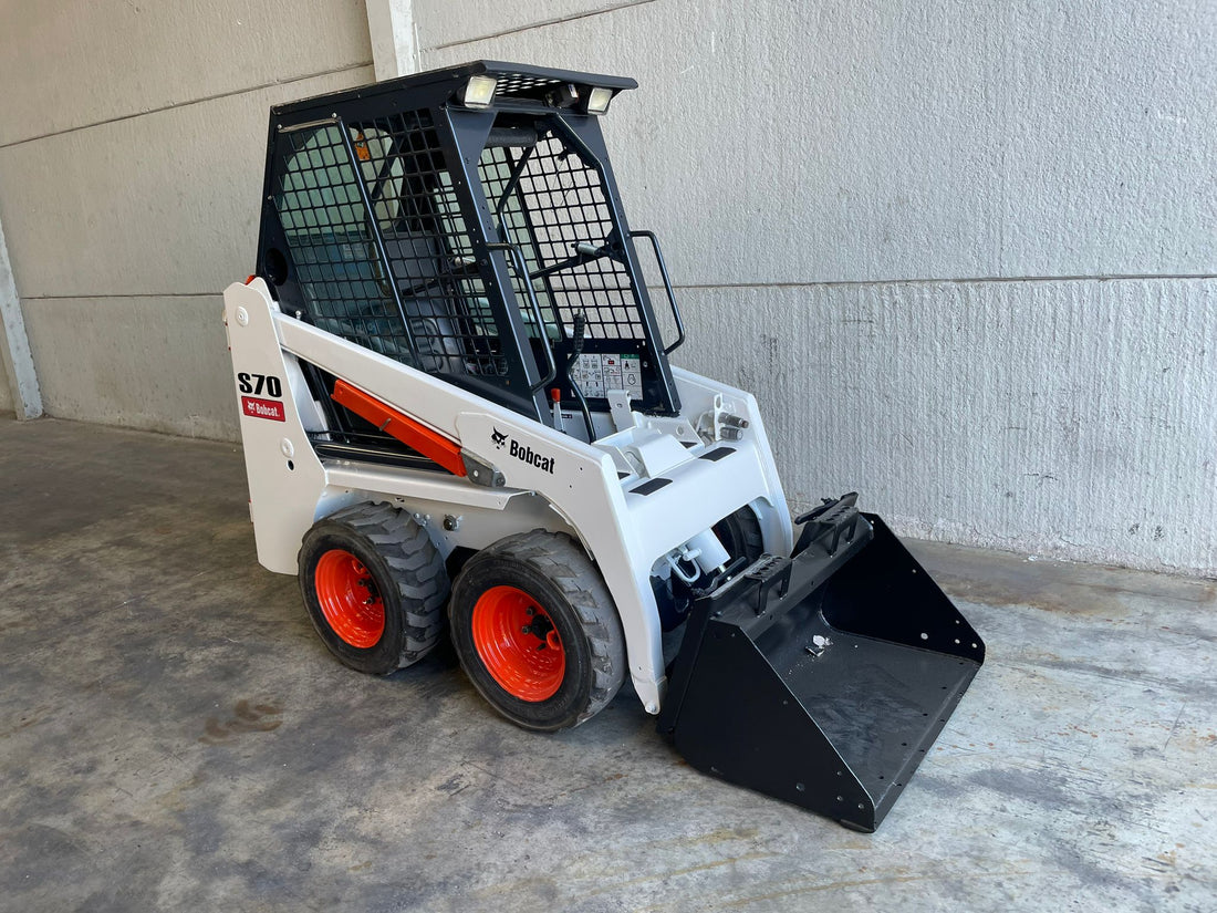 Minicargadora Bobcat S70 2019 compacta con cuchara
