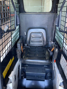 Minicargadora Bobcat S70 2019 compacta con cuchara - imagen 2