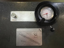 Plegadora Hidráulica AJIAL PPH-502 de 50 Toneladas con Matrices Incluidas